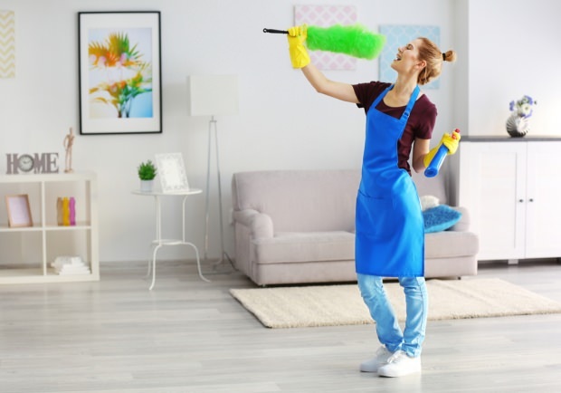 Comment est le nettoyage de routine de la maison