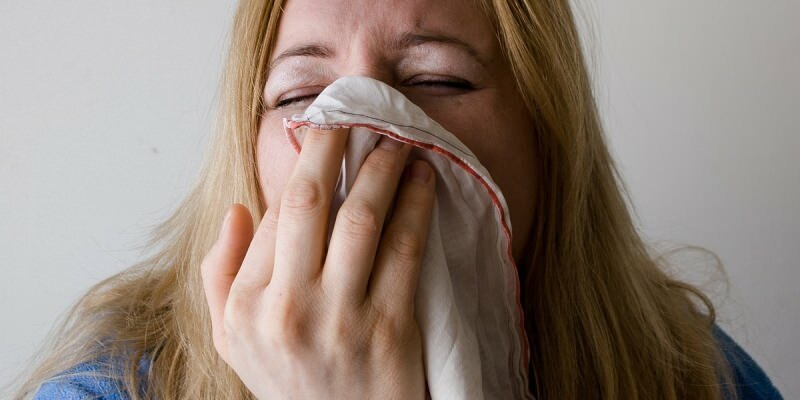 les expectorations provoquent un écoulement nasal ou de la gorge constant 