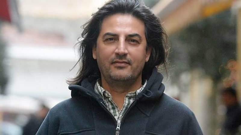 Le chanteur Çelik Erişçi attrapé un coronavirus