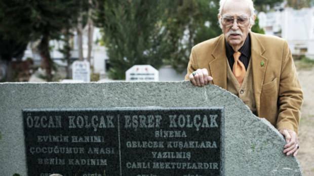 Des funérailles ont eu lieu pour Eşref Kolçak
