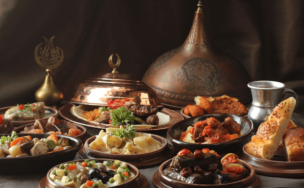 Menu de la table Iftar! Que faut-il faire pour ne pas prendre de poids pendant le Ramadan?