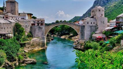 Où est le pont de Mostar? Dans quel pays se trouve le pont de Mostar? Qui a construit le pont de Mostar ?