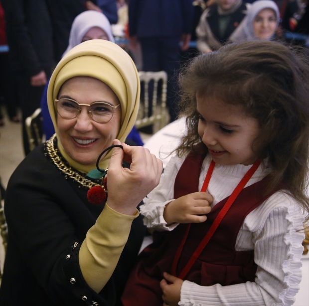 La Première Dame Erdoğan rencontre les femmes des Balkans et des Rumeli
