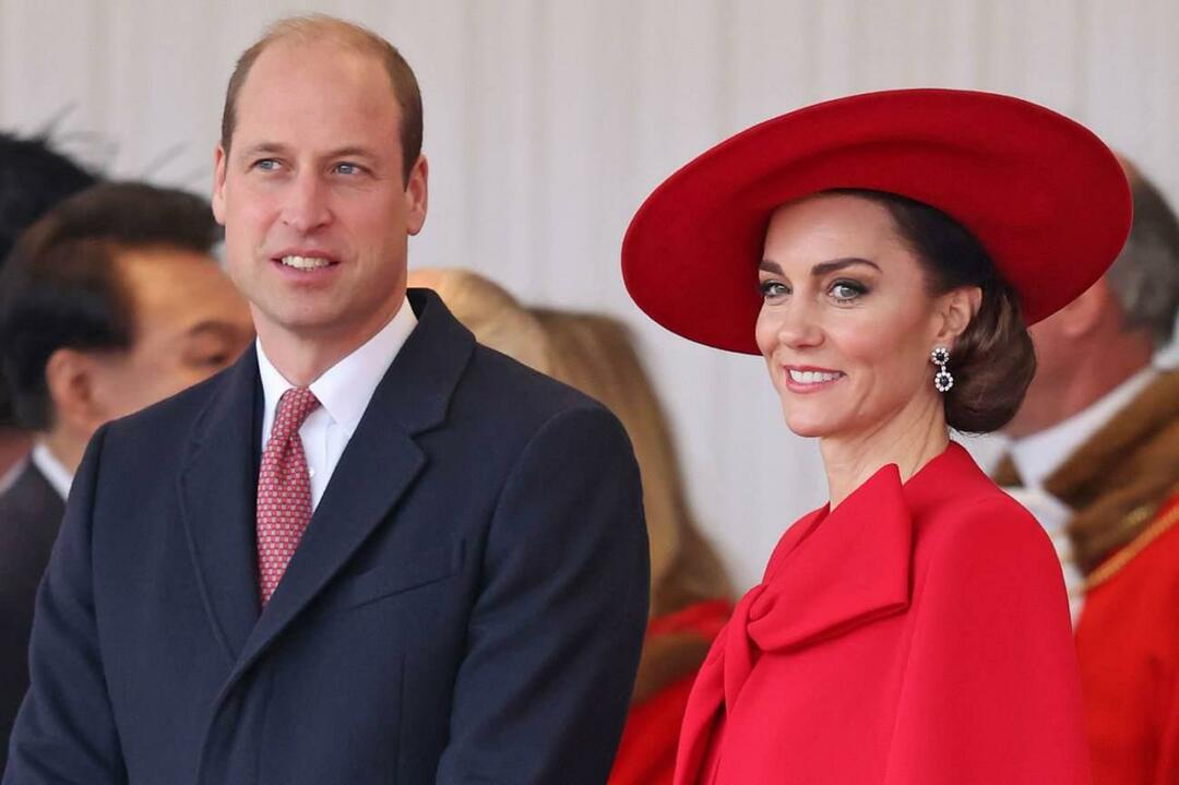 L'élégance révolutionnaire de Kate Middleton! Elle était gardée sous clé depuis 1930. Il l'enfila pour la première fois.