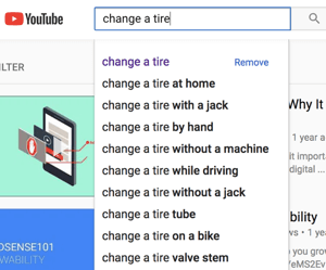 Exemple de résultats de recherche à remplissage automatique YouTube.