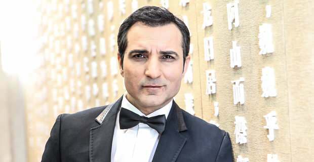 Rafet El Roman, artiste reconnu, composition «Restez à la maison» pour 6 millions et demi de citoyens turcs