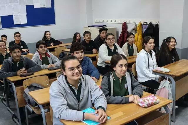 L'éducation a commencé dans 8 districts de Malatya