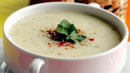 Comment faire une soupe Lebeniye de style Antap?