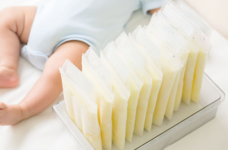 Méthodes de stockage du lait maternel
