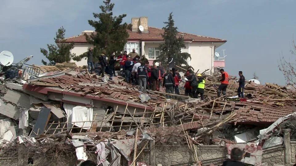 Emine Erdoğan a transmis ses meilleurs vœux à tous les citoyens touchés par le tremblement de terre de Malatya