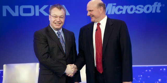 Microsoft achète des appareils et des services Nokia, Stephen Elop revenant à Microsoft