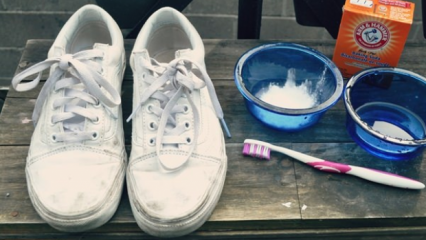 Comment nettoyer des baskets blanches?