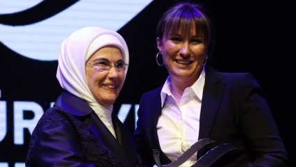Première Dame Erdoğan: L'esprit des femmes est énergie