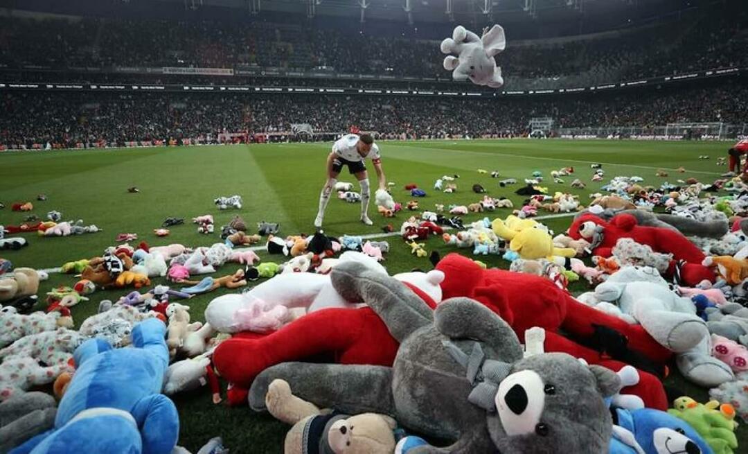 Mouvement significatif des fans de Beşiktaş! Ils ont jeté des jouets sur le terrain pour les victimes du tremblement de terre