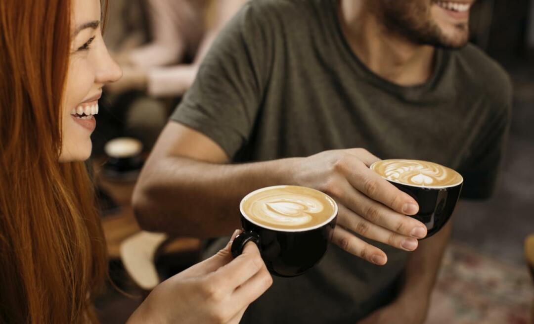 Les Turcs ne pouvaient pas renoncer à leur propre café! Café turc de loin...