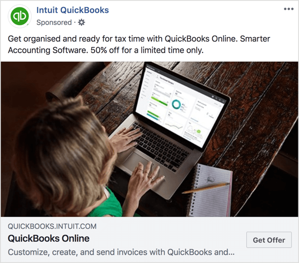 Dans cette annonce et cette page de destination Intuit QuickBooks, notez que les tons de couleur et l'offre sont cohérents.