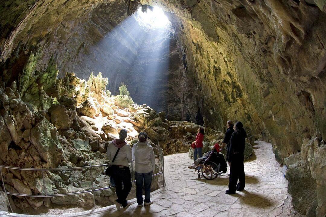 Grottes des Grottes de Castellana