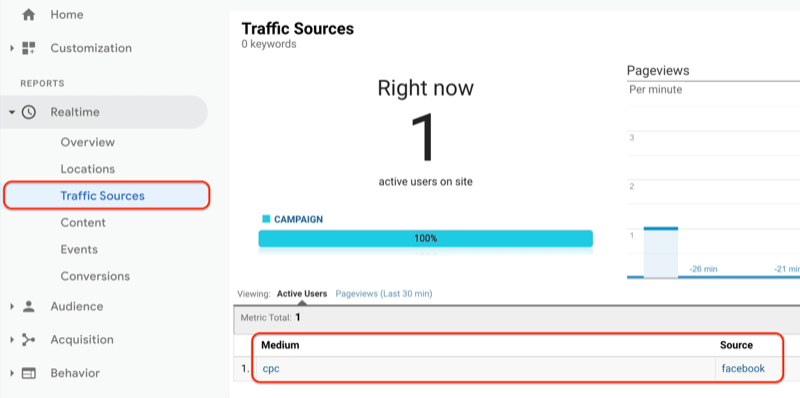 menu google analytics affichant le rapport sur les sources de trafic en temps réel et le rapport sur les sources de trafic indiquant que l'URL qui vient d'être créée est vue et enregistrée dans Google Analytics
