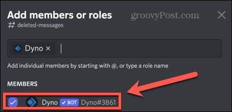 ajouter dynobot dans discord