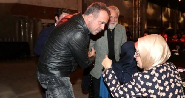 Yusuf a essayé de discuter avec l'islam! La Première Dame Emine Erdogan est venue à son secours ...