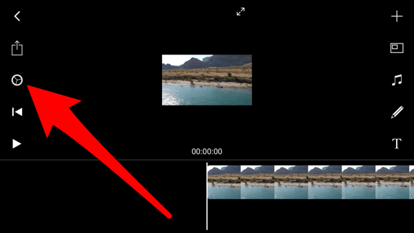 Appuyez sur l'icône des paramètres pour modifier l'arrière-plan dans Filmmaker Pro.