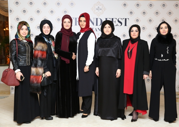 Créateurs de mode féminine design pour femmes d'Alep