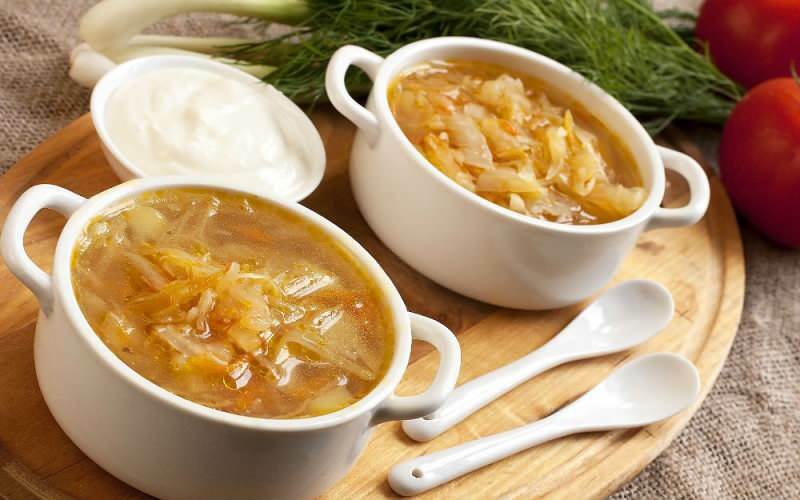 Comment faire une délicieuse soupe aux choux? Conseils pour préparer une soupe aux choux à la maison