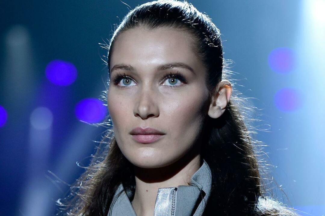 Le corps de Bella Hadid est devenu bleu à cause de sa maladie !