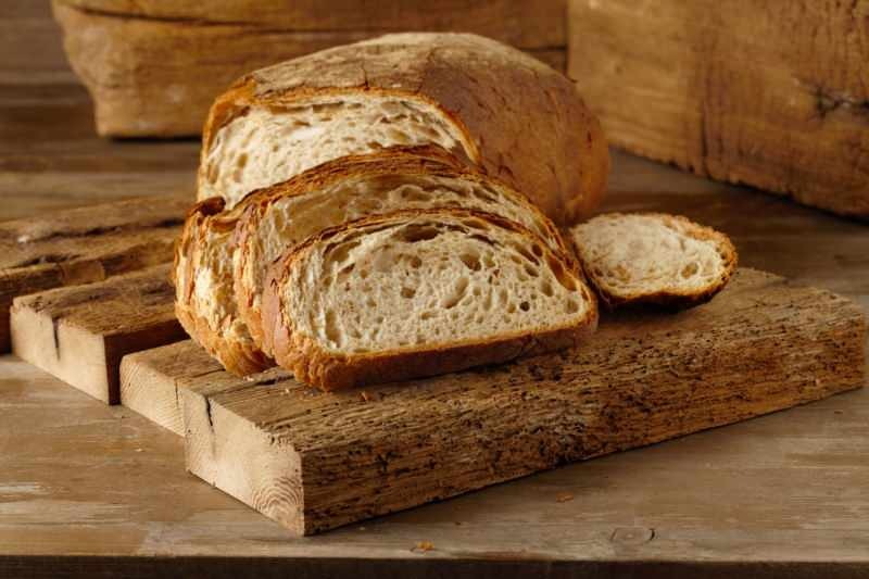 Comment faire le pain le plus simple? Recette de pain qui n'a pas rassis depuis longtemps.. Faire du pain en taille réelle