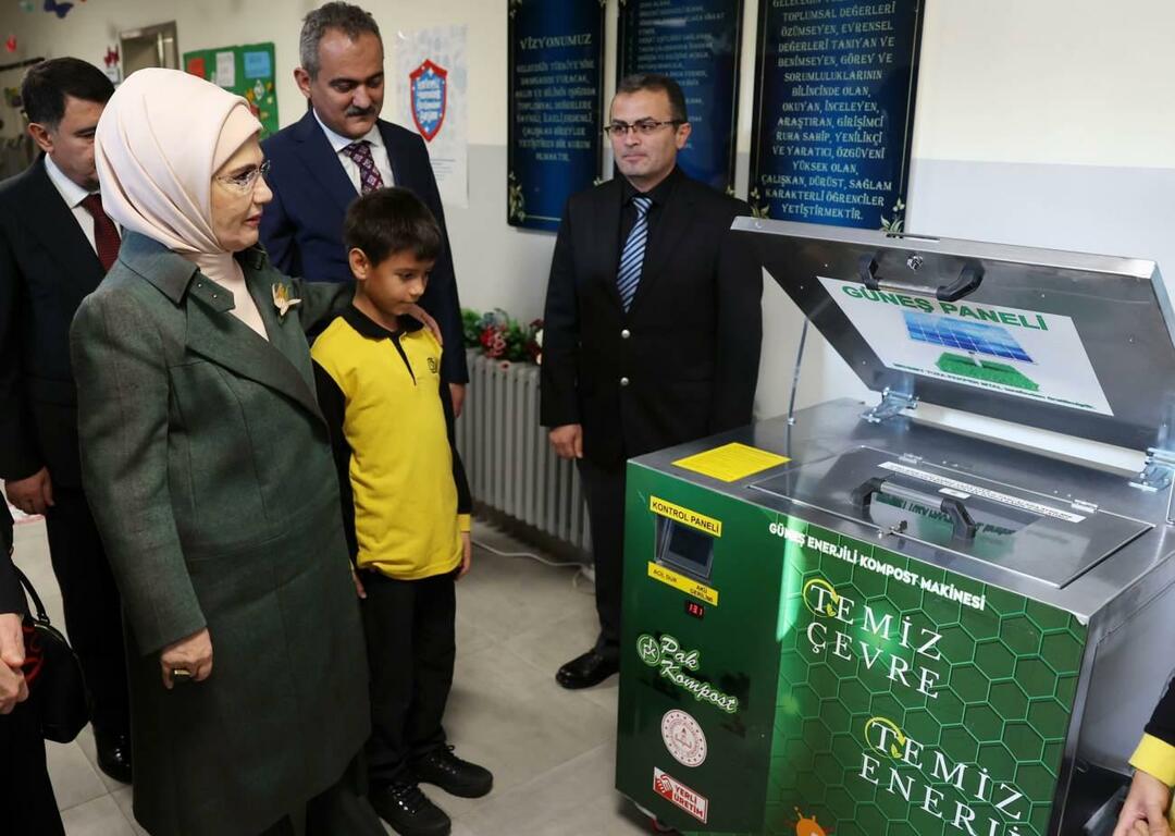 Emine Erdoğan a vérifié les pratiques zéro déchet de l'école primaire d'Ostim