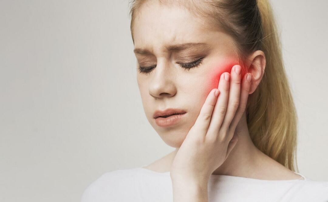 La douleur à la mâchoire est un symptôme de quelle maladie