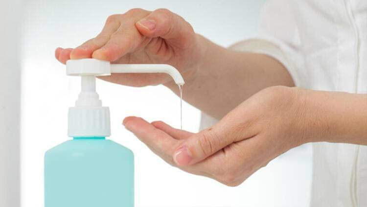 Comment utiliser les désinfectants pour les mains