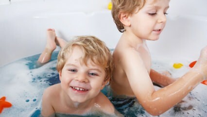 Comment baigner l'enfant plus âgé? 