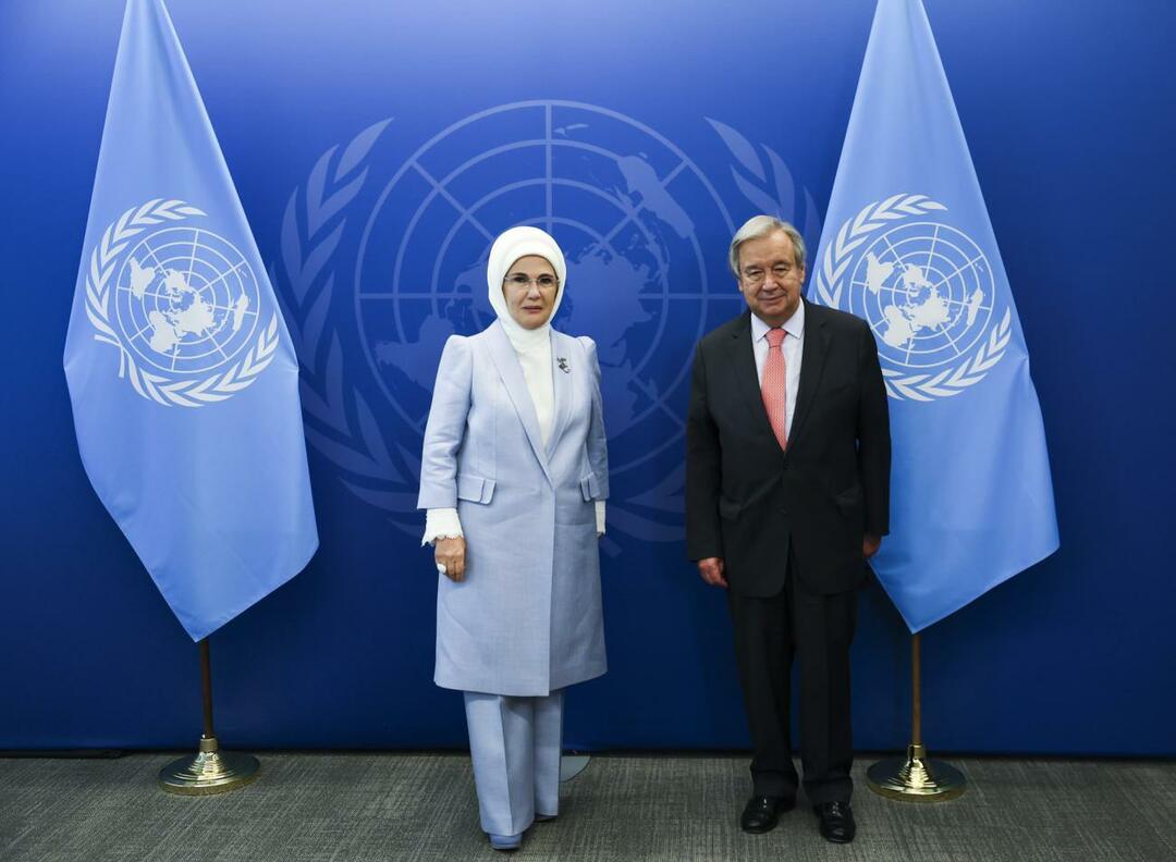 Le secrétaire général de l'ONU et Emine Erdoğan ont signé une déclaration de bonne volonté