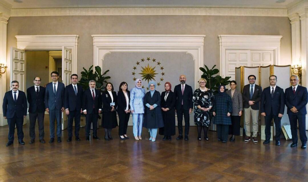 Emine Erdoğan a rencontré les nouveaux membres du conseil d'administration de la Maison de la culture africaine