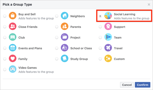 Pour définir votre groupe sur l'apprentissage social, cliquez sur Plus sous la couverture du groupe et sélectionnez Modifier les paramètres du groupe.