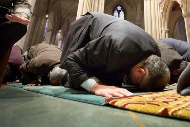 Comment effectuer la prière lorsque la prière arrive tard avec la congrégation?