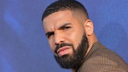 Le collier de 1 million de dollars de Drake a suscité une réaction sur les réseaux sociaux!