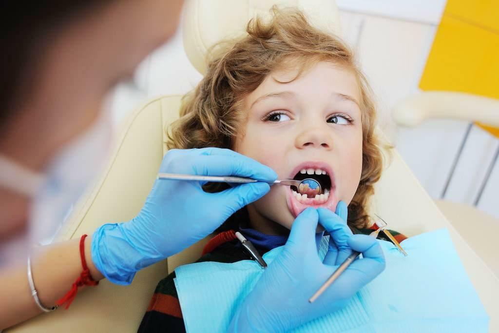 N'oubliez pas de faire soigner les dents de votre enfant pendant la récréation.