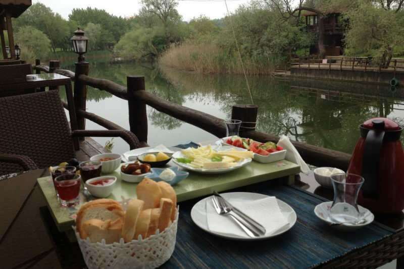 Lieux où vous pouvez être heureux de prendre votre petit-déjeuner à Ağva