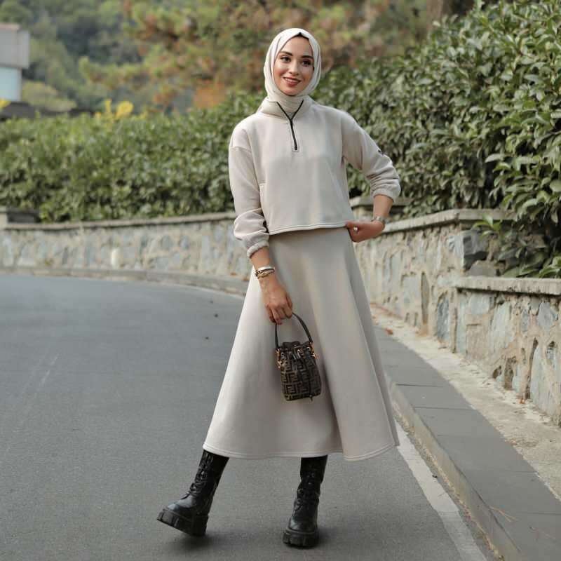 Les plus beaux modèles de jupe de plongée en vêtements hijab 2021
