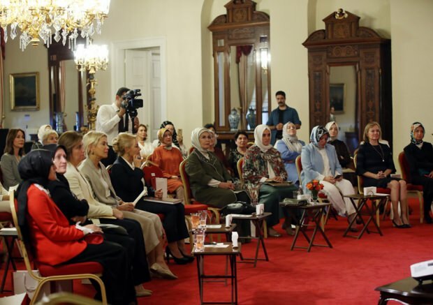 La Première Dame Erdoğan a participé à l'entretien à Dolmabahçe