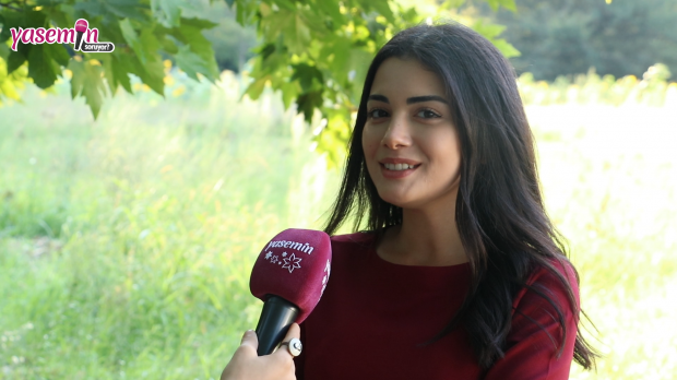 Özge Yağız a parlé à Reyhan de la série de serments! Voir à qui la jeune actrice est comparée ...