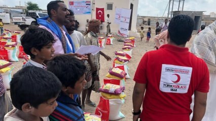 Aide alimentaire aux immigrants au Yémen du Croissant-Rouge turc