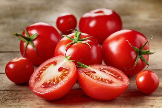 les aliments acides tels que les tomates déclenchent une gastrite