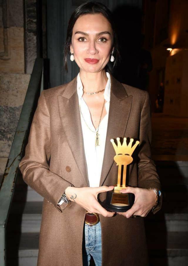 Birce Akalay a reçu le prix de la meilleure actrice.