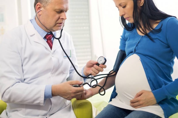 symptômes d'hypertension artérielle pendant la grossesse