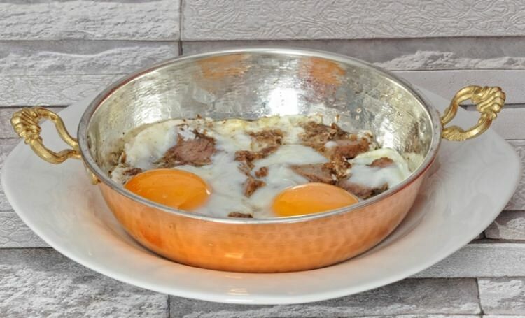 Ne mangez pas d'œufs rôtis pour le petit déjeuner!