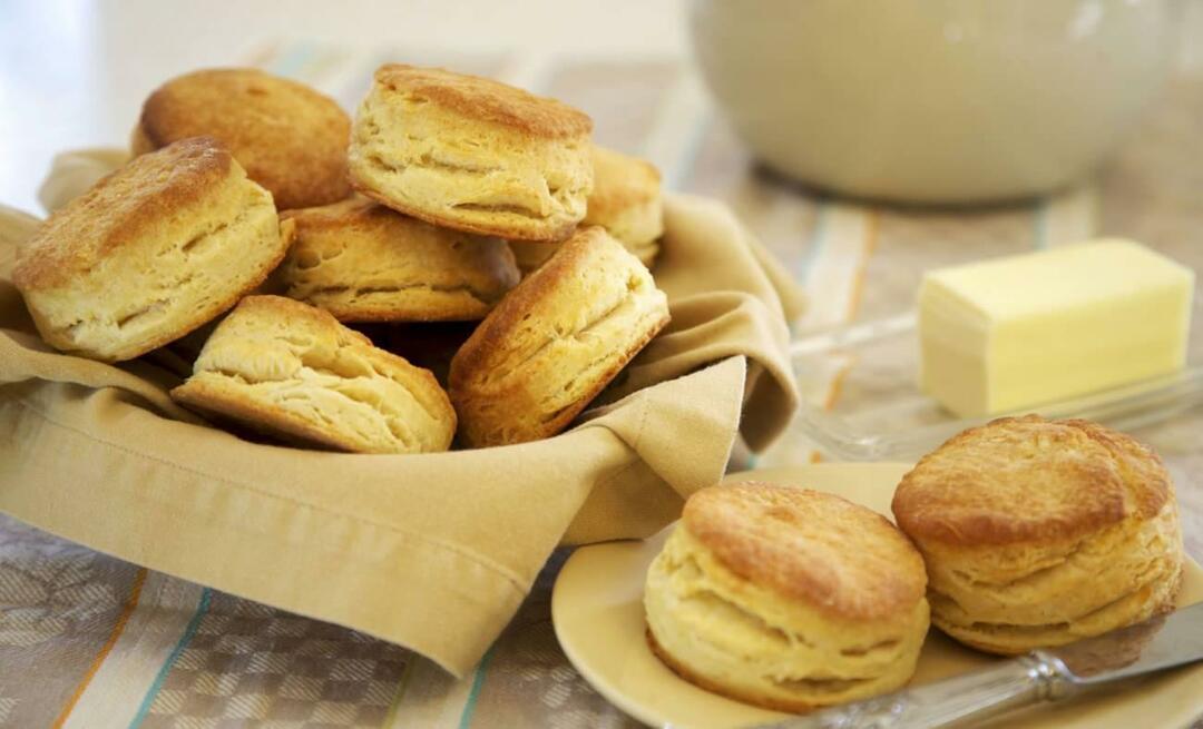 Comment est fabriqué le pain KFC Biscuit? 