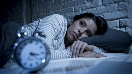 Quels sont les inconvénients d'un sommeil insuffisant? Que se passe-t-il si nous ne dormons pas pendant une journée?